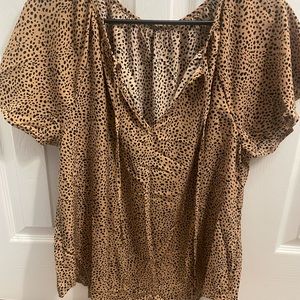 Blouse tan/brown with black dots size large NEW